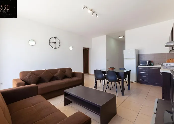 Spacious Pv Apt Close To Clubs & Schools With Wifi By 360 Estates
